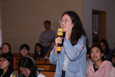 互动环节学生提问.JPG